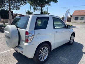 Suzuki Grand Vitara 1.6 benzin 4x4 black and white - 5