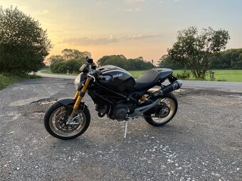 Ducati Monster 1100S - 5