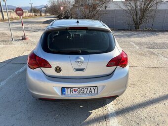 Opel Astra J 1.7 CDTi 81kw - 5