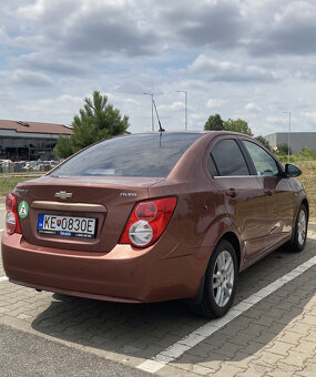 Chevrolet Aveo 1.4 16V LT - 5