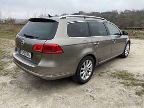 Volkswagen passat B7 2.0 TDI DSG Highline - 5