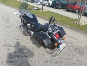 Kawasaki Vulcan VN 900 - 5