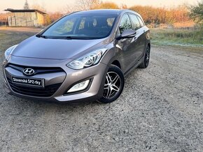 Hyundai i30 1.6 Crdi cuv.kamera - - 5