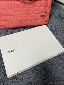 Notebook Acer Aspire E15 biely - 5