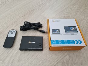 KVM prepínač s 4K HDMI, USB, Audio - 5