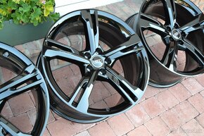 5x112 R20 Hlinikove disky Original Audi A8 Black - 5