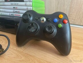 Xbox 360 E 500GB + gamepad + 5 hier - 5