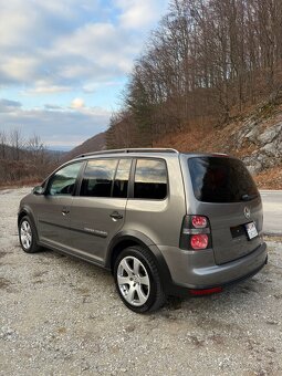 Volkswagen touran cross 1.9 TDi - 5