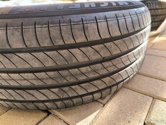 Takmer nové 4 ks letné pneumatiky Michelin 235/45 R20 100V - 5