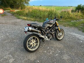 Ducati Monster 1100S - 5