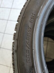 Predám zimne 225/45 R17 DUNLOP - 5