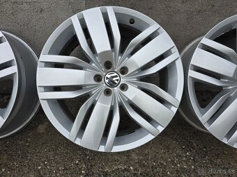 Disky VW Touareg 5x112 r20 top stav - 5