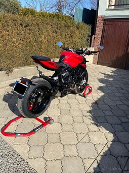 MV Agusta Brutale Rosso 800 - 5