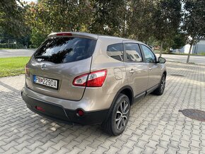 Nissan Qashqai J102.0 4x4 7 miestne - 5