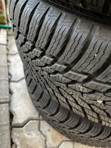 Zimné pneu 215/55 R16 NOKIAN + disky a puklice Citroën - 5