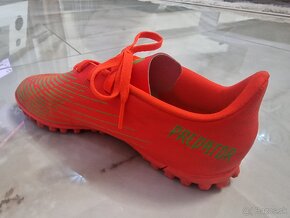 Kopačky adidas  predator č.38 - 5