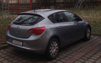 Predám Opel Astra 1.6 85 kW - 5