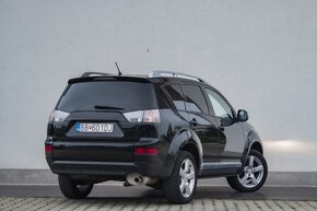 Mitsubishi Outlander 2.4 MIVEC Intense 4WD - 5