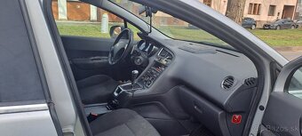 Peugeot 5008 1,6 HDI Automat - 5