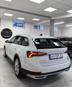 Skoda Octavia Scout 2.0TDI 147Kw 4x4 - 5