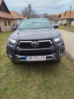 Toyota HILUX 2.8D 4D pick Up Double Cab - 5