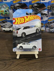 Hotwheels Luxury sedans - 5