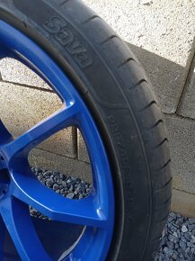 Red Bull - Sava 225/40R18 - 5