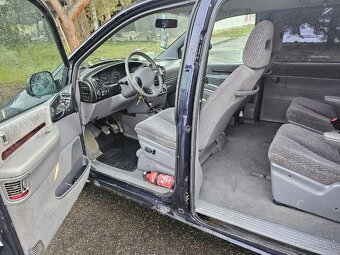 Chrysler voyager 2.0 - 5