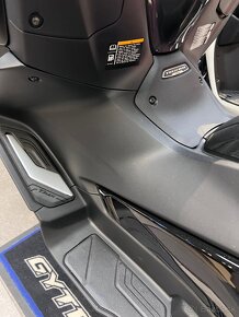 Yamaha TMAX 560 - 5