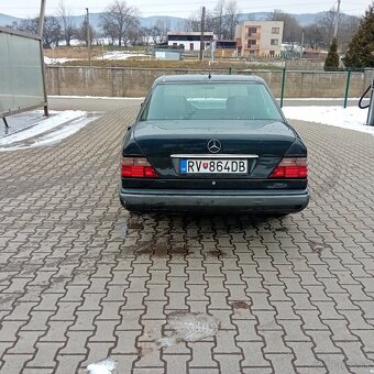 Mercedes-Benz w124 250d 83kw - 5