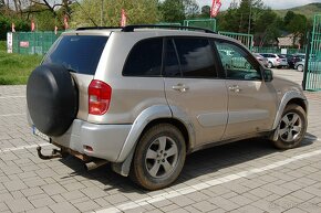 Toyota RAV4 2,0d 4x4 - 5