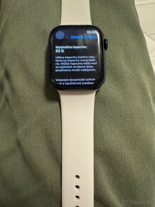 Apple Watch 8 45mm Midnight Aluminum Case - 5