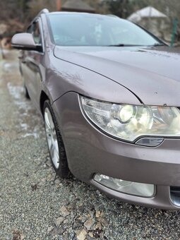 Predám náhradné diely na ŠKODA SUPERB 2 II combi - 5