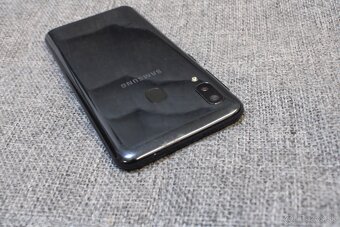 Samsung Galaxy A20e (plne funkčný) - 5