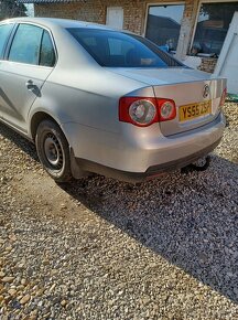 Rozpredam VW Jetta 2.0Tdi 103kw BKD - 5