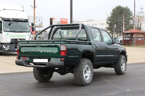 Toyota Hilux 2.5 D-4D Double Cab 4x4 - 5