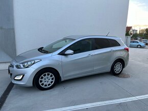 Hyundai i30 combi 1.6crdi model 2013 - 5