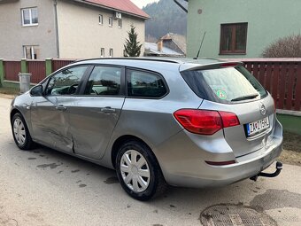 Opel Astra 1.7cdti SportTourer 2012 PLNE POJAZDNÉ - 5