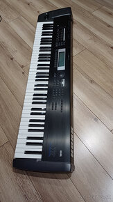 Predám KORG TR76 - 5