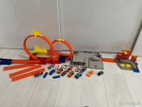 HOT WHEELS – sada  - dráha +autíčka - 5