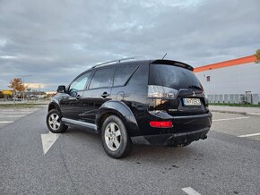 Mitsubishi Outlander 4x4 - 5