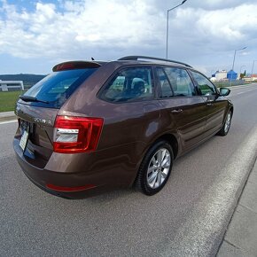 Škoda Octavia Combi 2.0 Diesel 110kw Dsg - 5