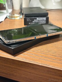 Samsung z flip5 + hodinky zdarma - 5