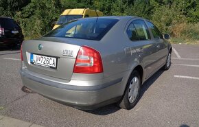 Škoda Octavia 1.6i Ambiente - 5