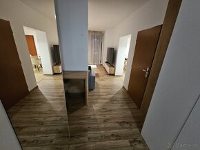 Veľký 3 izb.byt s balkónom v širšom centre mesta - Žilina - 5