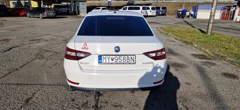 Superb 2.0 TDI automat - 5