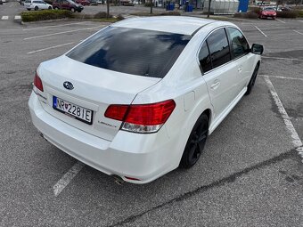 Subaru Legacy 2.5GT 2010 195kw(260k) - 5