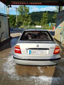 Škoda Octavia 1 1.6 benzín sedan - 5