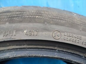 2x zimné pneu 235/55r18 Rok 47/17 Cena spolu 30eur Platí do - 5