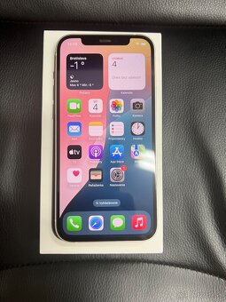 iPhone 12 64GB White - 5